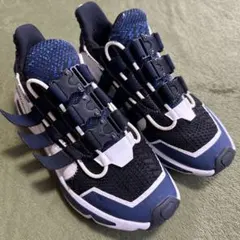 【早い者勝ち】adidas White Mountaineering スニーカー