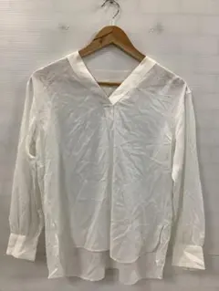 値下◎2.24◎A123E◎ユニクロ◎長袖ブラウス◎ホワイト◎Vネック