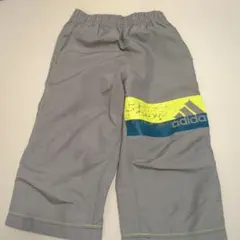 adidas パンツ カーキ