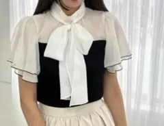 ingni シアーボウタイフリルニット　黒オフホワイトブラック