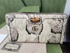 GUCCI パイソン 長財布 ホワイト