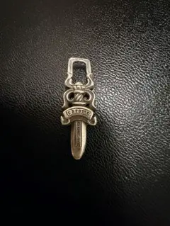 CHROME HEARTS ダガーチャーム ペンダントトップ - メルカリ