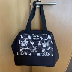 Item thumbnail for item 42b2f5d1-5cb8-4eff-8d43-f20bb23c2ed3