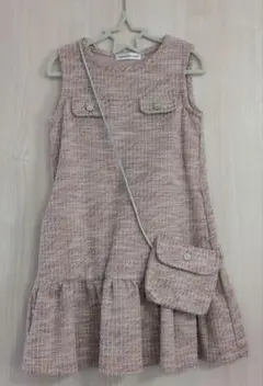 BeBe ツイード風ピンクワンピース ポシェット付き