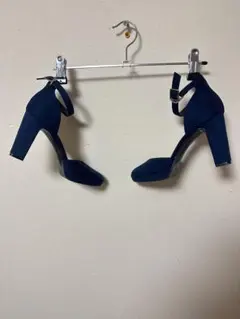 GU ネイビー スエード アンクルストラップ ヒール