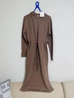 Item thumbnail for item 7ea88b3d-c16b-47fa-8368-1f1345e30398