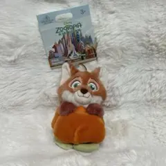 上海ディズニー　ズートピア　ニック　お花　ぬいぐるみ　キーホルダー　新品タグ付