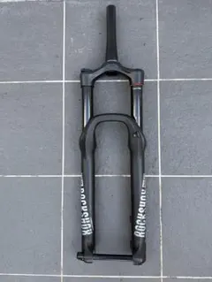 RockShox Yari RC 27.5 160mm サスペンションフォーク Amazon | RockShox ヤリ RC サスペンションフォーク | 27.5