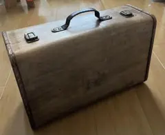 サリュ アンティーク木製トランク