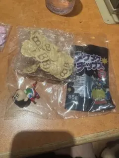 クレヨンしんちゃん　ゴロっと満足フィギュア　おやつ