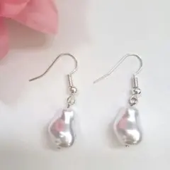 ハンドメイド　ピアス　バロックパール調②