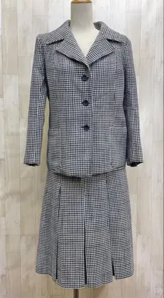 2026年最新】HERNO スカートセットアップの人気アイテム - メルカリ