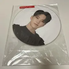 2025年最新】グループ名：SEVENTEEN うちわの人気アイテム - メルカリ