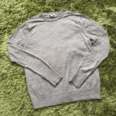 ユニクロクルーネックセーター
