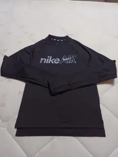 NIKE ナイキ　ウエア　ランニング　長袖　メッシュ　美品