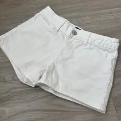 GAP ホワイト ショートパンツ　140