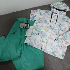 スキーウエア　上下　130　新品　未使用品