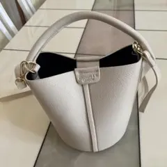 お値下げ‼︎ XINCHANG &YI アイボリー　バケツ型ハンドバッグ