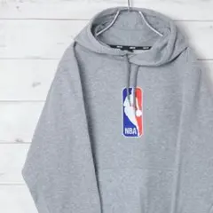 NBA SBグレー フード付きパーカー