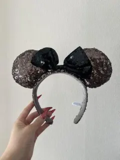 ミッキーマウス耳カチューシャ 黒と茶色のスパンコール