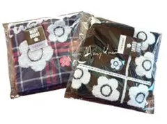 【新品未使用】MARY QUANT フラワー柄タオルブラック&レッド2枚セット