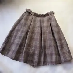 axes femme ブラウンチェックプリーツキュロット
