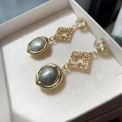 グレーアゲート　ゴールド　ピアス　ラブラドライト