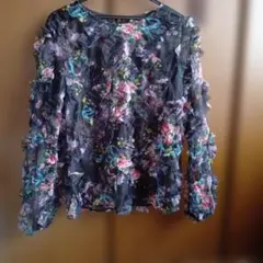 花柄フリルシースルートップス