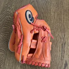 野球のグローブ　オレンジ色