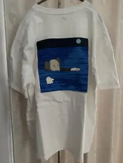 UNIQLO × KAWSコラボのUTシリーズ　Tシャツ XL
