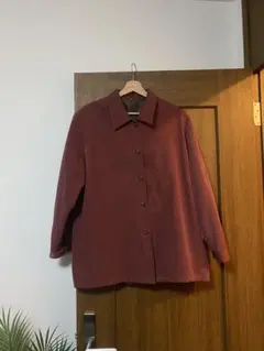 バーガンディ シャツ