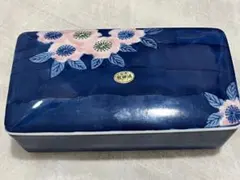 特選 有田焼 花柄の蓋付き陶器容器 バターケース 未使用