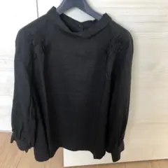 08マブ　リネン 黒 長袖シャツ 襟付き ギャザー入り　新品、未使用