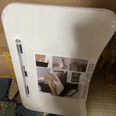 新品、未開封、折り畳みミニテーブルのサムネイル