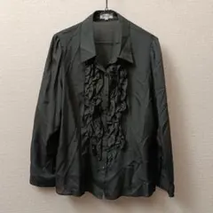 美品☆自由区☆フロントフリル☆ブラウス 長袖シャツ ブラックのサムネイル