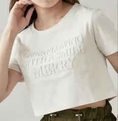 【Chico】エンボス チビロゴTシャツアイボリーのサムネイル