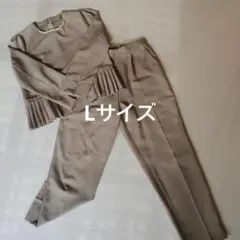 ベージュ プリーツ付きパンツセットアップ　L