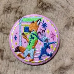 バンダイ ディズニー刺繍缶バッジ