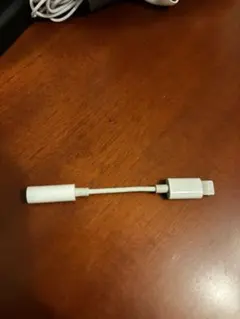 Apple Lightning 3.5mm ヘッドフォンジャックアダプタのサムネイル