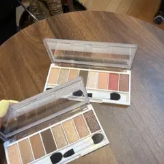 Malibu Beautyアイシャドウパレット 2個セットのサムネイル
