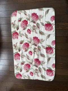 ♪希少品♪LAURA ASHLEY　ローラアシュレイ　アニバーサリー　限定　毛布 ♪希少品♪LAURA ASHLEY ローラアシュレイ アニバーサリー 限定 毛布