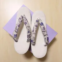 花柄鼻緒の紬の草履 着物 フリーサイズ 美品 箱付き