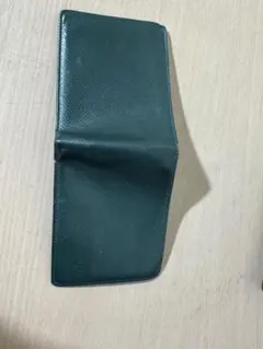 Louis Vuitton タイガ 二つ折り財布 グリーンのサムネイル