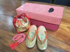 七五三用　赤・橙・金色草履セット5歳用