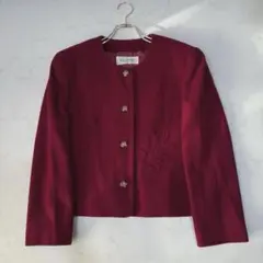 DANAPARIS カシミヤ ウール ノーカラー ジャケット レッド 金ボタンのサムネイル