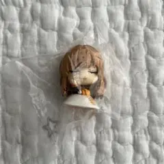 ガチャガチャ　カラフルピーチ　おねむたん　えと