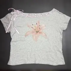 【本日限定価格‼️】Hollister 花柄プリント リボンTシャツ M