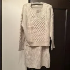 最終値下げ！！アイボリー ケーブル編み ニットセットアップ