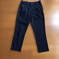 ブラックパンツのサムネイル