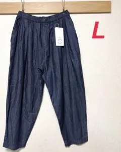 新品　しまむら　シーズンリーズン　3本タックコクーンデニムパンツ　L
